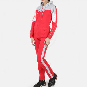 Best Selling Low Price Women Tracksuit Customized Wholesale Women Tracksuit Soft Touch Women Tracksuit - Product Image 3