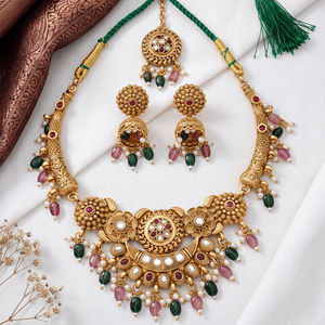 Ensemble collier ras-de-cou et boucles d'oreilles Jhumka et Maang Tikka en cuivre plaqué or antique, style traditionnel et tendance, pour femme - Product Image 1