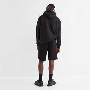 Ensemble sweat à capuche et short pour homme, vêtements de sport tendance, sweat à capuche à manches longues et shorts assortis, vente en gros - Product Image 2