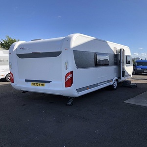 Caravane tout-terrain moderne, camping-car, remorque de voyage conçue pour l'exploration en plein air et les vacances en famille - Product Image 4