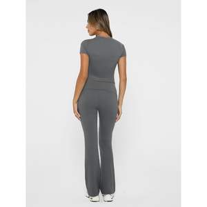 Trendy Damen Queen für Lounge 2-teilige Casual Y2K Outfits Kurzarm-Kurz oberteile mit Fold Flare Pants Trainings anzügen - Product Image 2
