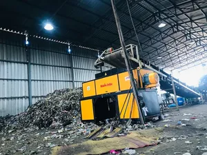 Broyeur de déchets de qualité supérieure, machine à broyer le plastique électrique semi-automatique à double arbre - Product Image 2