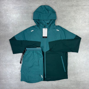 Conjunto deportivo unisex personalizado de 2 piezas, chaqueta cortavientos con parches y pantalones deportivos holgados para hombre, sudadera con capucha y pantalones cortos. - Product Image 1