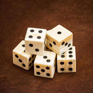 Dés de jeu en os de buffle et de chameau, polis, sur mesure, de qualité supérieure, à six faces, de 20 mm, carrés et creux, à prix abordables - Product Image 5