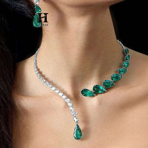 Collar de Lujo con Esmeralda Cultivada en Laboratorio con Corte de Pera, Oro de 14K, Diamante VVS, Colgante Asimétrico para Mujer, Joyería Fina de Tendencia 2026 - Product Image 1