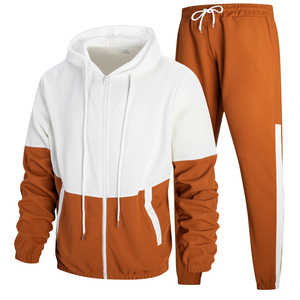 Conjunto Deportivo Personalizado para Hombre, Sudadera con Capucha Blanca con Cierre Completo y Pantalones Deportivos a Juego - Product Image 6