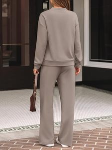 Knitted Regular Fit <b>Women's</b> <b>Short</b> Solid Tracksuit & Sweatshirt Sets 2pc - Product Image 4