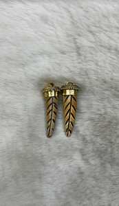 จี้เปลือกหอยมุกธรรมชาติแกะสลักด้วยมือ สไตล์วินเทจ โบโฮ สำหรับทำเครื่องประดับ DIY เป็นมิตรกับสิ่งแวดล้อม เครื่องประดับชาติพันธุ์ สีดำและสีเบจ - Product Image 5