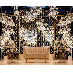 Mur de bougie de fond de nuit de réception de mariage somptueux mur de bougie en métal étincelant pour le mariage mur de bougie en métal de mariage chic - Product Image 1