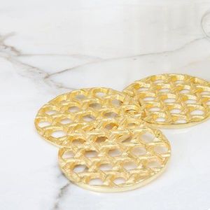 Posavasos de latón de diseño premium, posavasos de acero inoxidable, manteles individuales, manteles de comedor, posavasos de metal grabado a precio de fábrica al por mayor - Product Image 1