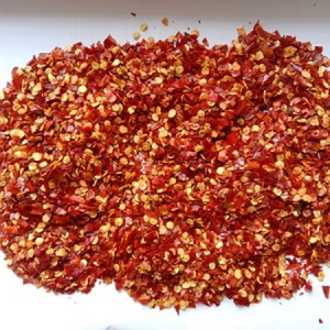 พริกป่นแห้งคุณภาพสูง เกรดพรีเมียม ตัดละเอียดพิเศษ พริกบดธรรมชาติ สีสันสดใส ความเผ็ดปานกลาง เหมาะสำหรับปรุงอาหาร บรรจุภัณฑ์ขนาดใหญ่ - Product Image 5