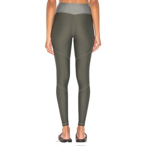 Leggings de yoga sans couture pour femmes en Spandex/Polyester, taille mi-haute, pour la gym, le fitness et la course à pied, vente en gros, personnalisables, durables - Product Image 6