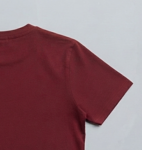เสื้อยืดพิมพ์ลายกราฟิกสำหรับผู้ชายและผู้หญิง พิมพ์ลายตามสั่ง ผ้าฝ้าย 100% คอกลม แขนสั้น เป็นมิตรกับสิ่งแวดล้อม แฟชั่นสตรีทแวร์ รับผลิตแบบ OEM ขายส่ง - Product Image 3