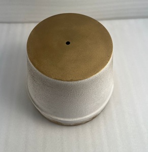 Jardinière en fer unique avec finition texturée blanche pour pots de fleurs décoratifs, élégante pour l'intérieur, l'extérieur, le jardin, le balcon et la décoration de la maison - Product Image 3