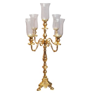 Candélabre en relief doré avec grand bougeoir en verre pour centres de table de mariage Nouveau candélabre fait main en relief doré - Product Image 1