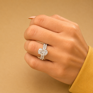 Ensemble de bague de fiançailles ovale de 2,5 carats avec alliance assortie, diamant cultivé en laboratoire, or blanc 14 carats, certifié IGI E-VVS2 - Product Image 1