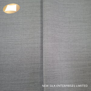 Tissu sergé tissé en 96 % polyester et 4 % élasthanne, avec une belle poignée, très demandé pour les pantalons - Product Image 5