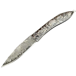 Couteau pliant Shadow Hawk avec lame noire finition Stonewashed, mécanisme de verrouillage sécurisé et poignée ergonomique pour un usage quotidien - Product Image 4