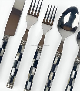 Best Selling <b>Set</b> of 4 Stainless Metal Cutlery High Quality Spoon with Mother of Pearl Handle for Wedding Parties - Product Image 4