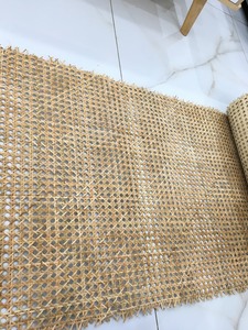 Rouleau de cannage hexagonal naturel en rotin, tissé à la main, maille ouverte, matériau en canne semi-blanchi, fournisseur Vietnamien - Product Image 5
