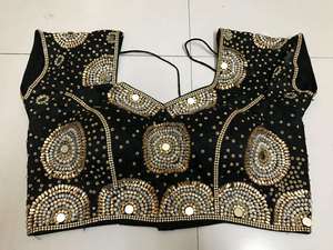 Blouse de soirée traditionnelle ethnique pour femme, ornée de pierres scintillantes, entièrement cousue, avec sari rembourré et design à fermeture dorsale facile, multi-tailles - Product Image 3