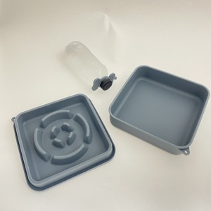 Ensemble de voyage et d'alimentation 2-en-1 pour animaux de compagnie – Gamelle pour chien en silicone de qualité alimentaire et mangeoire à alimentation lente pour le camping et les aventures nomades 2-en-1 - Product Image 5