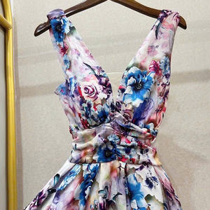 เดรสยาวลายดอกไม้สุดหรูสำหรับผู้หญิง ดีไซน์เก๋ไก๋ ผสมผสานความสง่างาม ความสบาย ทั้งแบบลำลองและเป็นทางการ เหมาะสำหรับหลากหลายโอกาส ผลิตจากผ้าไหม - Product Image 5