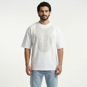 เสื้อยืดคอกลมแขนสั้นสีขาวสำหรับผู้ชาย ทรงปกติ สไตล์ลำลอง ผ้าถักเนื้อเรียบ สีพื้น ดีไซน์เรียบง่าย ผ้าคอตตอนเจอร์ซีย์ - Product Image 3