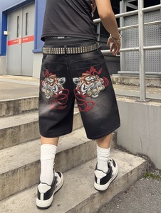 Men's Street Style Embroidered Tiger <b>Denim</b> Shorts Mid Waist Button Fly Canvas <b>Material</b> Anti-Wrinkle Breathable Windproof - Product Image 1