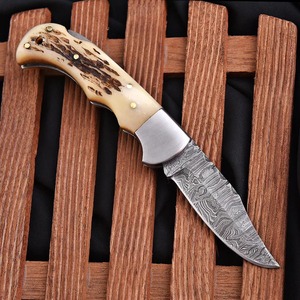 Cuchillo Plegable de Acero de Damasco Hecho a Mano, Modelo FH-160 de Viking Art, con Mango de Cuerno de Ciervo, para Caza, Deportes al Aire Libre y Camping - Product Image 3