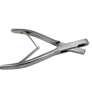Cortador de Orejas en Forma de V de Acero Inoxidable Alemán de Alta Demanda para Ganado (Corderos, Ovejas, Cabras) Uso Veterinario con Certificación CE por Tegra CE - Product Image 6