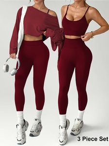 Ensemble de yoga et fitness élégant Atlaset trois pièces pour femme – Tenue de sport sans couture avec leggings taille haute, brassière et veste – Marque personnalisable - Product Image 1