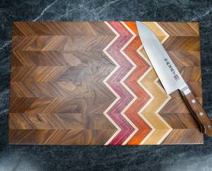 Planche à découper artisanale en noyer à grain croisé, bloc de boucher en noyer, planche à fromage, rayée, avec poignées, rainure pour jus, moderne - Product Image 4