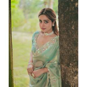 Saree de soirée avec broderie de séquence et de cordon - Product Image 3