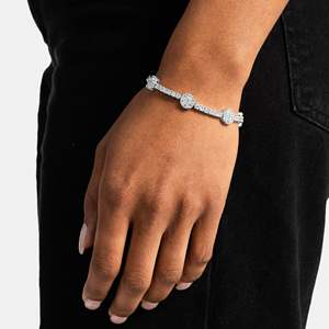 Pulsera de tenis de lujo para mujer, de plata 925 chapada en rodio, con moissanita de corte brillante, engaste pavé, diseño Peace, estilo Hiphop - Product Image 1