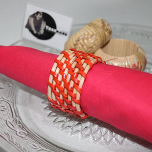 Hand-knotted <b>thick</b> brown rattan napkin <b>rings</b> for rustic dining setups, available at wholesale prices. - Product Image 3