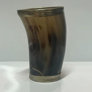 Verre à boire en corne d'animal durable, élégant et écologique, design moderne fait main, technique de polissage historique, attrayant - Product Image 1