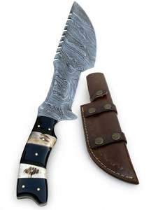 Outil de terrain artisanal en acier Damas, avec manche en corne de cerf noire - Product Image 2