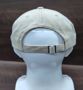 Gorra de Béisbol Beige de 6 Paneles, Ajustable con Hebilla Metálica, Logotipo Bordado, Gorra Deportiva Informal para Uso en Exteriores - Product Image 6