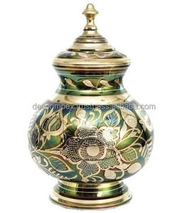 Urne funéraire métallique solide de conception de choix de qualité supérieure pour les cendres humaines Nouvelle arrivée Urne funéraire souvenir pour les services funéraires - Product Image 2