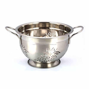 Ustensiles de cuisine en acier inoxydable de haute qualité, écologiques, passoire allemande classique avec deux poignées - Product Image 5