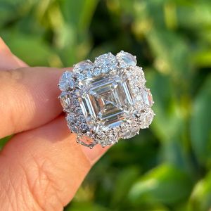 Anillo de compromiso de lujo con diamantes talla Asscher y halo ovalado grande en oro blanco, elegante regalo de aniversario nupcial - Product Image 4