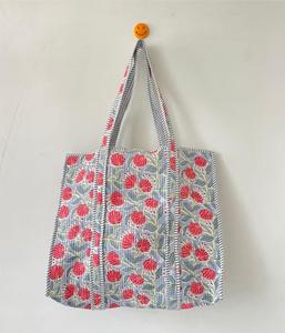 Bolso Tote Boho Acolchado de Algodón con Estampado Floral, Bolso de Hombro de Gran Capacidad, Bolso de Mano Reutilizable para Mujer, para Compras y Viajes - Product Image 3