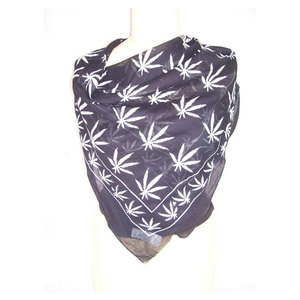 Écharpe élégante pour femmes, élégante, douce et légère, châle imprimé chic, parfait pour un usage quotidien et pour les fêtes - Product Image 1