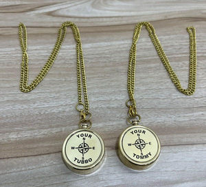 Tommy Tubbo Antique nautique laiton boussole pendentif collier étanche étui en cuir taille personnalisable randonnée aventures en plein air - Product Image 6