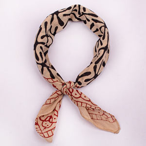 Nuevas bufandas cuadradas con estampado digital personalizado, bufanda con diseño de cachemira, estampado a doble cara, pañuelo para la cabeza para mujer, para viajes de verano. - Product Image 5