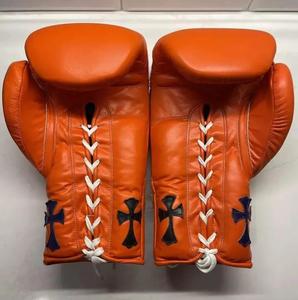 Gants de boxe MMA en cuir professionnels de haute qualité avec logo personnalisé, poignées respirantes pour la fermeture et imperméables - Product Image 3