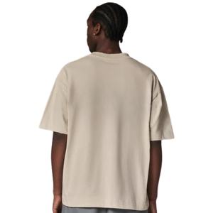 Camiseta Beige Oversize para Hombre, Manga Corta, Cuello Redondo, Algodón, Estilo Casual Urbano, Logotipo Pequeño en el Pecho, Camiseta de Verano - Product Image 6