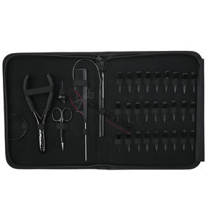 Kit de herramientas para extensiones de cabello negro: Alicates de crimpado de 2 orificios, Gancho para tirar el cabello, Peine de cola, Agujas de costura para separar el cabello, Mini tijeras - Product Image 1