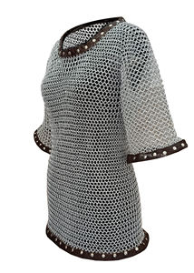 Gilet de chevalier médiéval en maille d'aluminium à demi-manches, anneaux boutonnés de 10 mm, garniture en cuir, armure historique, costume de reconstitution fait main - Product Image 3
